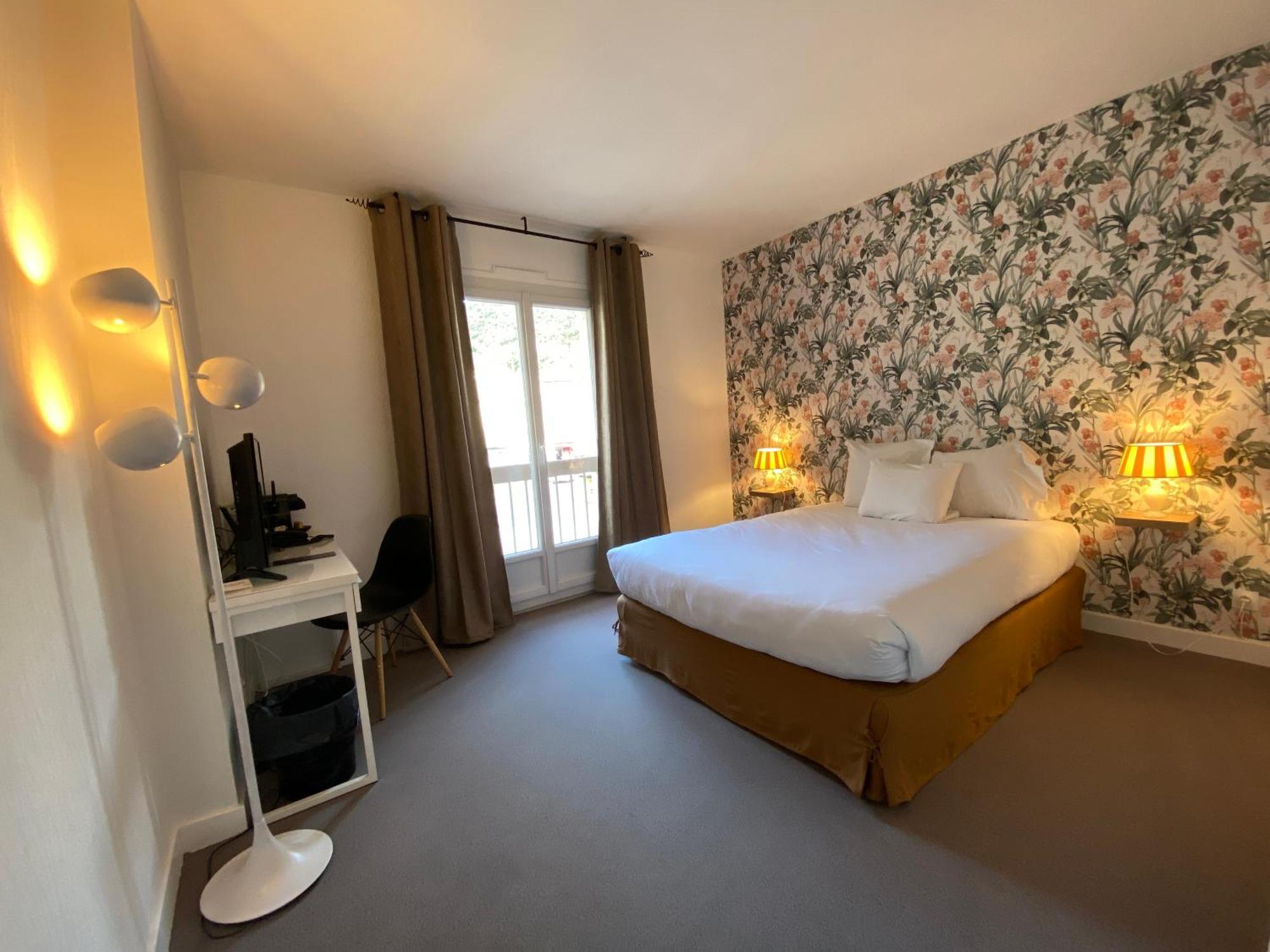 Logis Hotel Medieval, Montelimar Nord Rochemaure Exterior foto