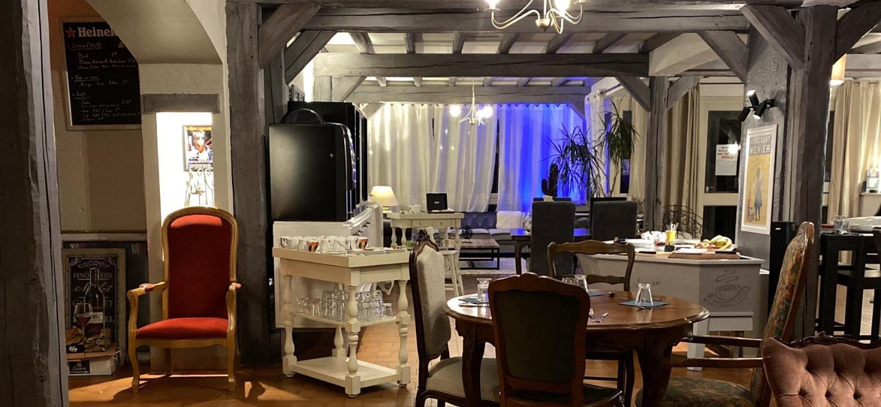 Logis Hotel Medieval, Montelimar Nord Rochemaure Exterior foto